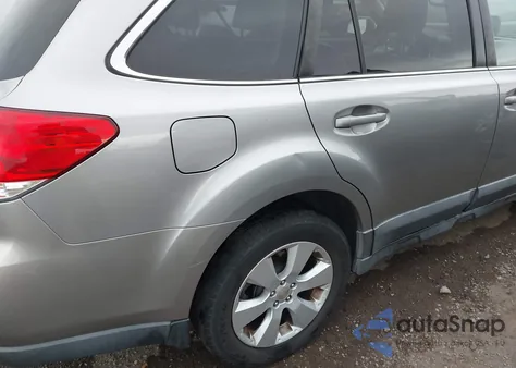 2011 Subaru Outback 2.5I Limited z USA, uszkodzony, nr VIN 4S4BRBLC6B3367384